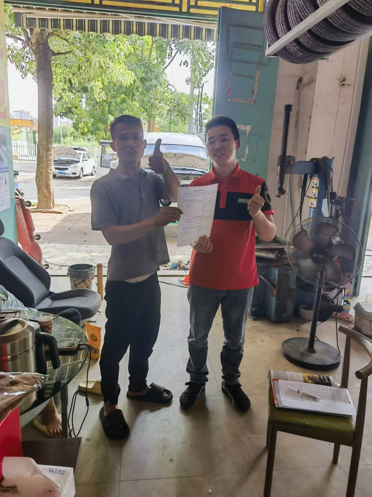 供应链、客源、服务三管齐下，拆解顶刮刮汽配如何让70万家修理厂愿意合作