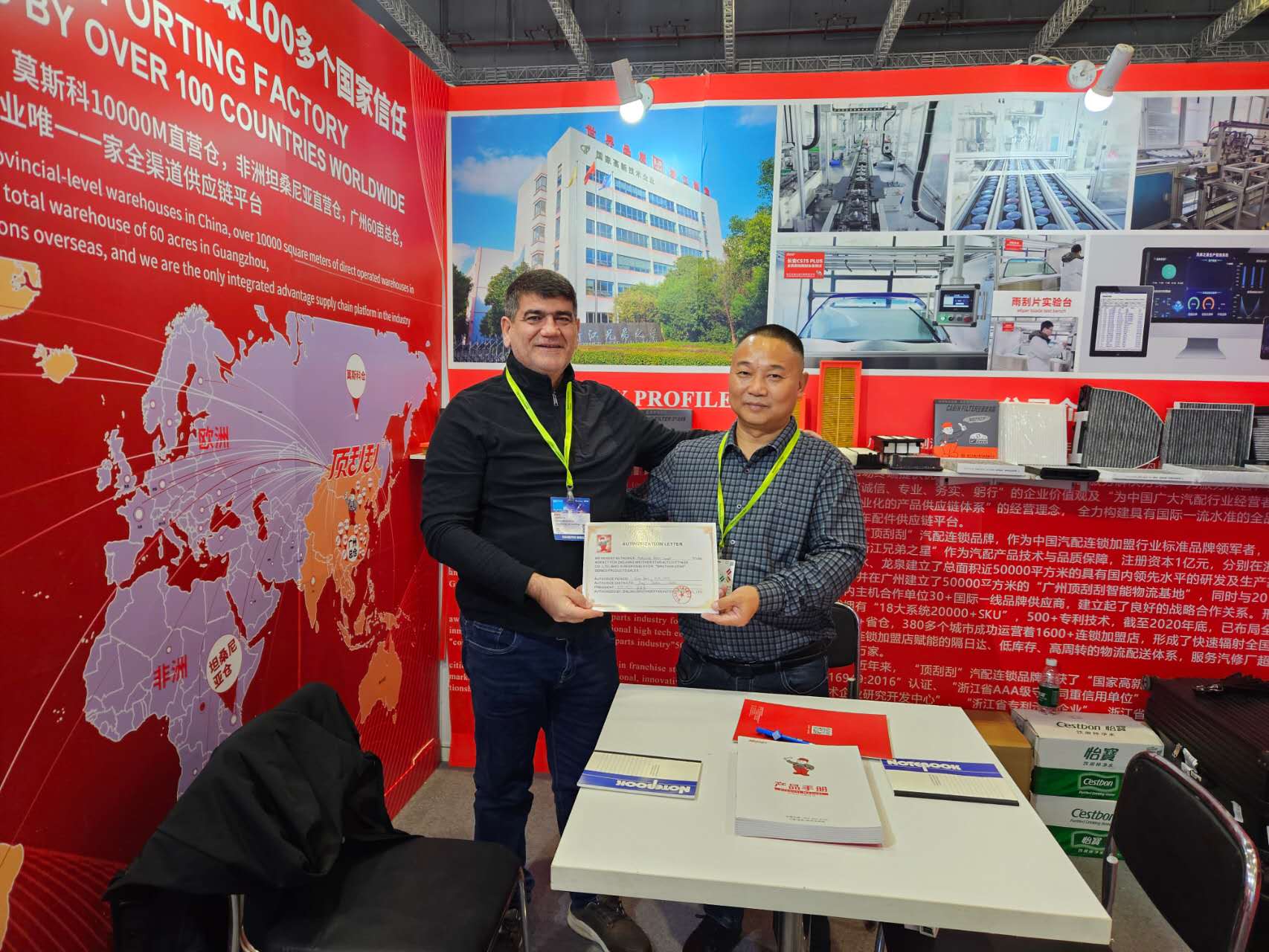 上海展会现场被老外围观，这个中国汽配品牌到底做了什么？