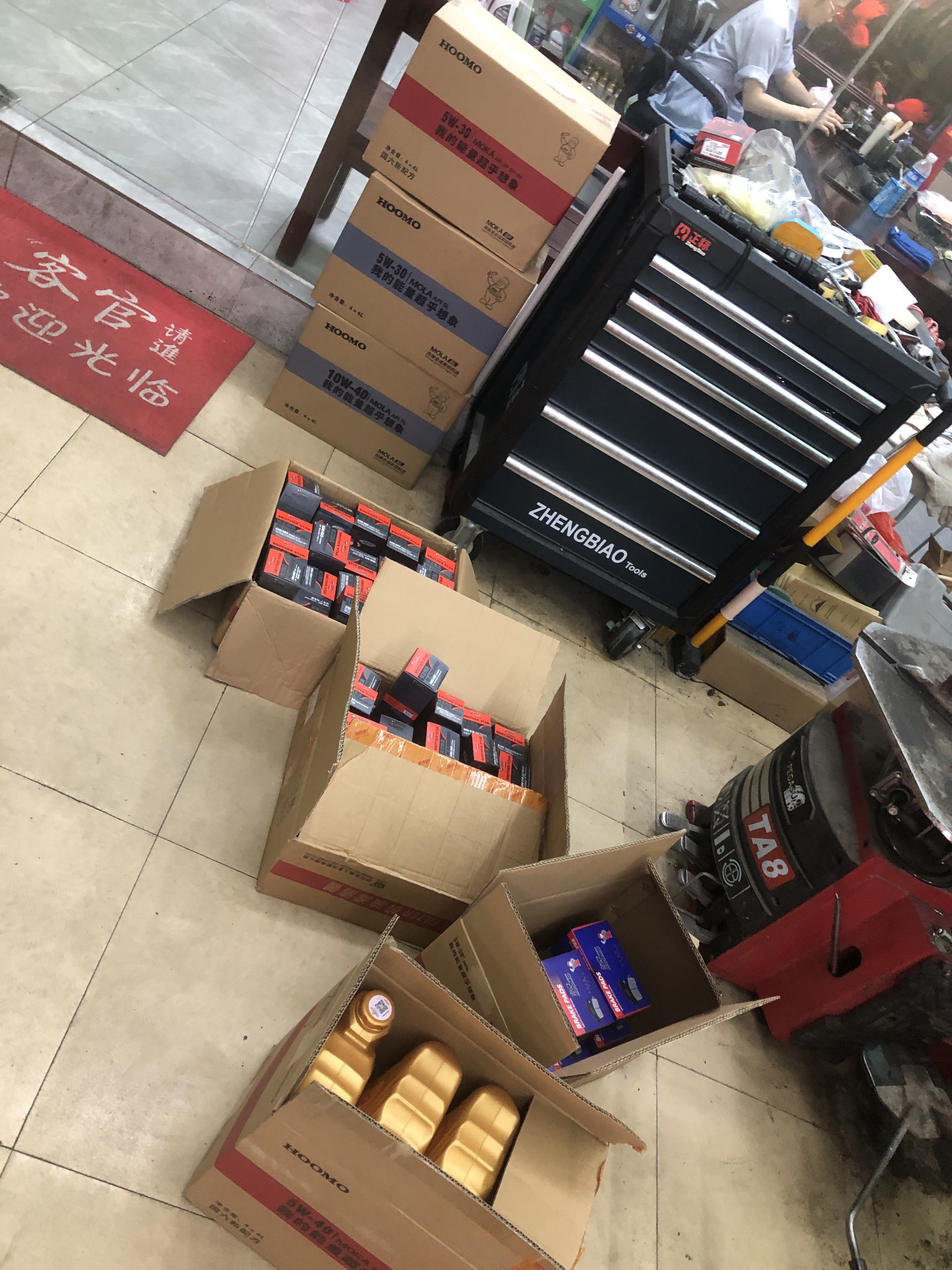 汽修门店如何应对假日高峰？顶刮刮给出答案！